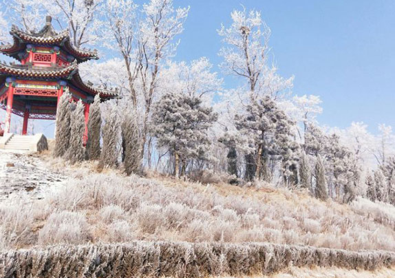 银雪照红亭（红亭补补漆）