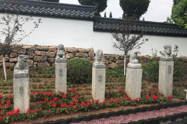 新民陵园墓地双人墓价格解析：如何选择适合的安葬方案？